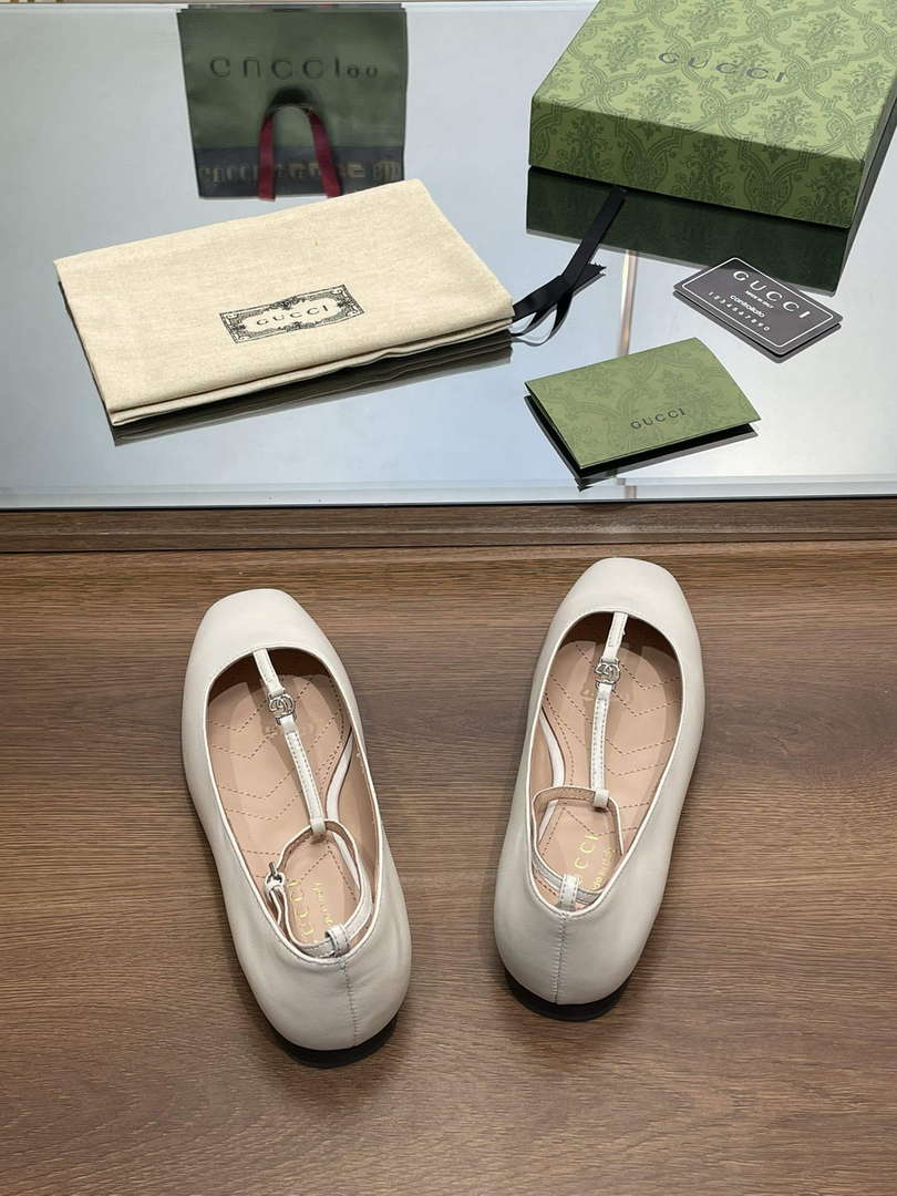Gucci 754136 Women's Double G Ballet Flat G38268