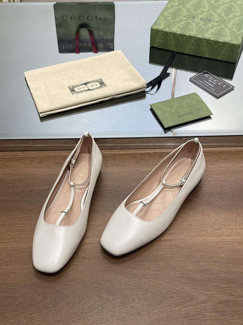 Gucci 754136 Women's Double G Ballet Flat G38268