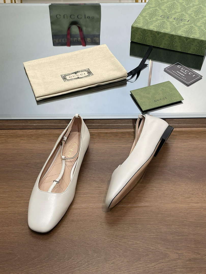 Gucci 754136 Women's Double G Ballet Flat G38268