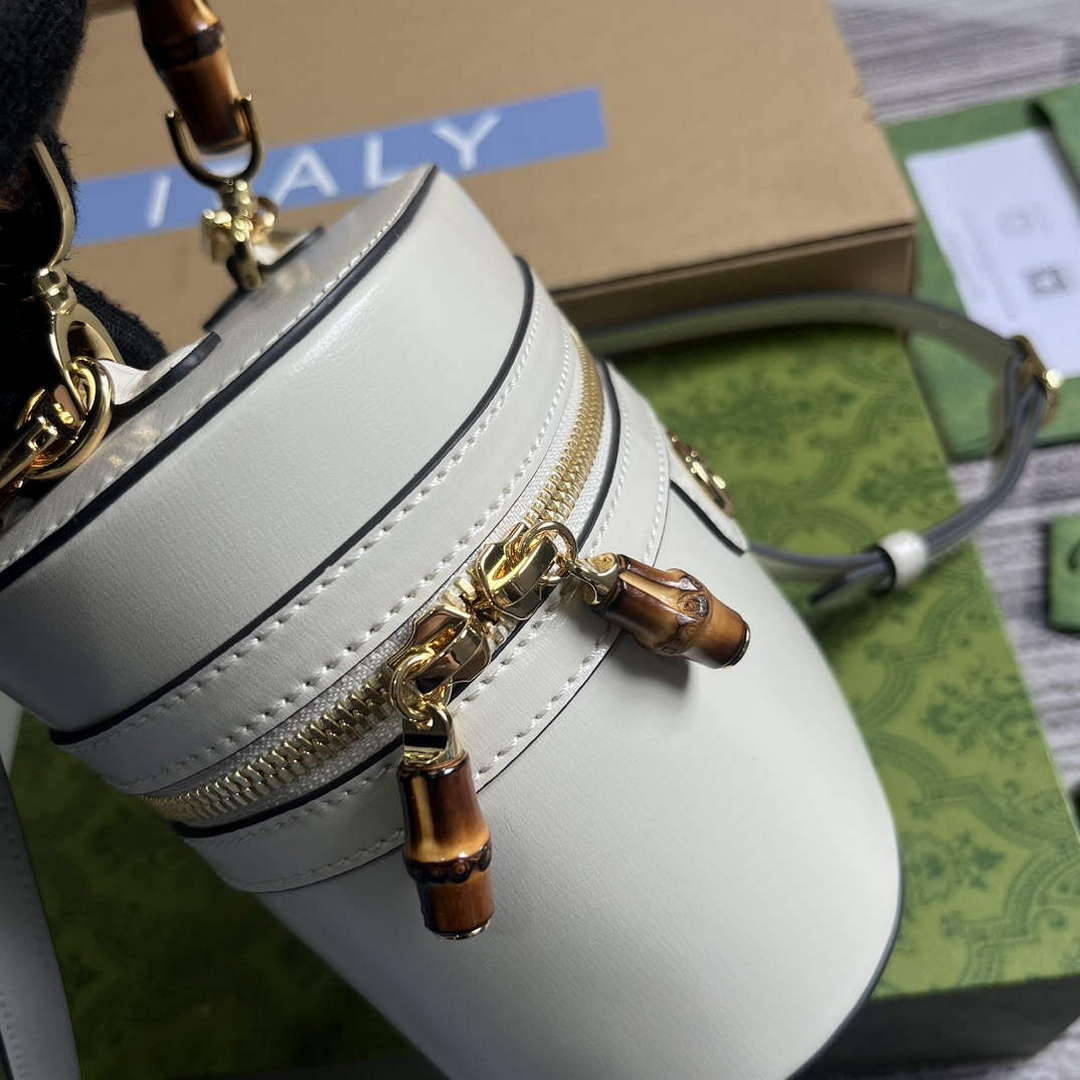 Gucci 760200 Mini Bamboo Shoulder Bag White - Default Title - View 6