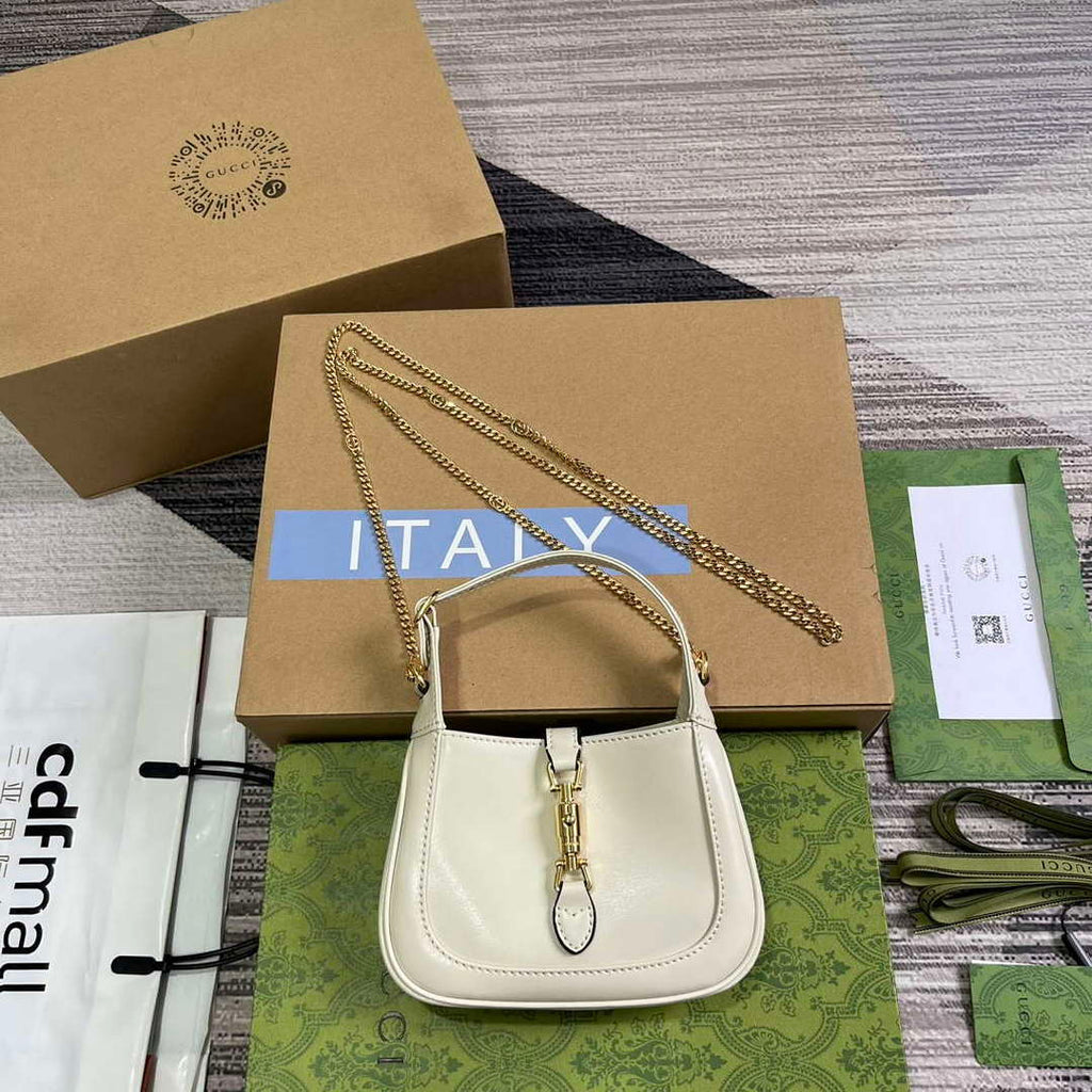 Gucci 760249 Jackie 1961 Super Mini Bag White