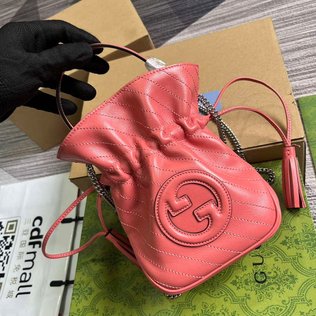 Gucci 760313 Gucci Blondie Mini Bucket Bag Pink