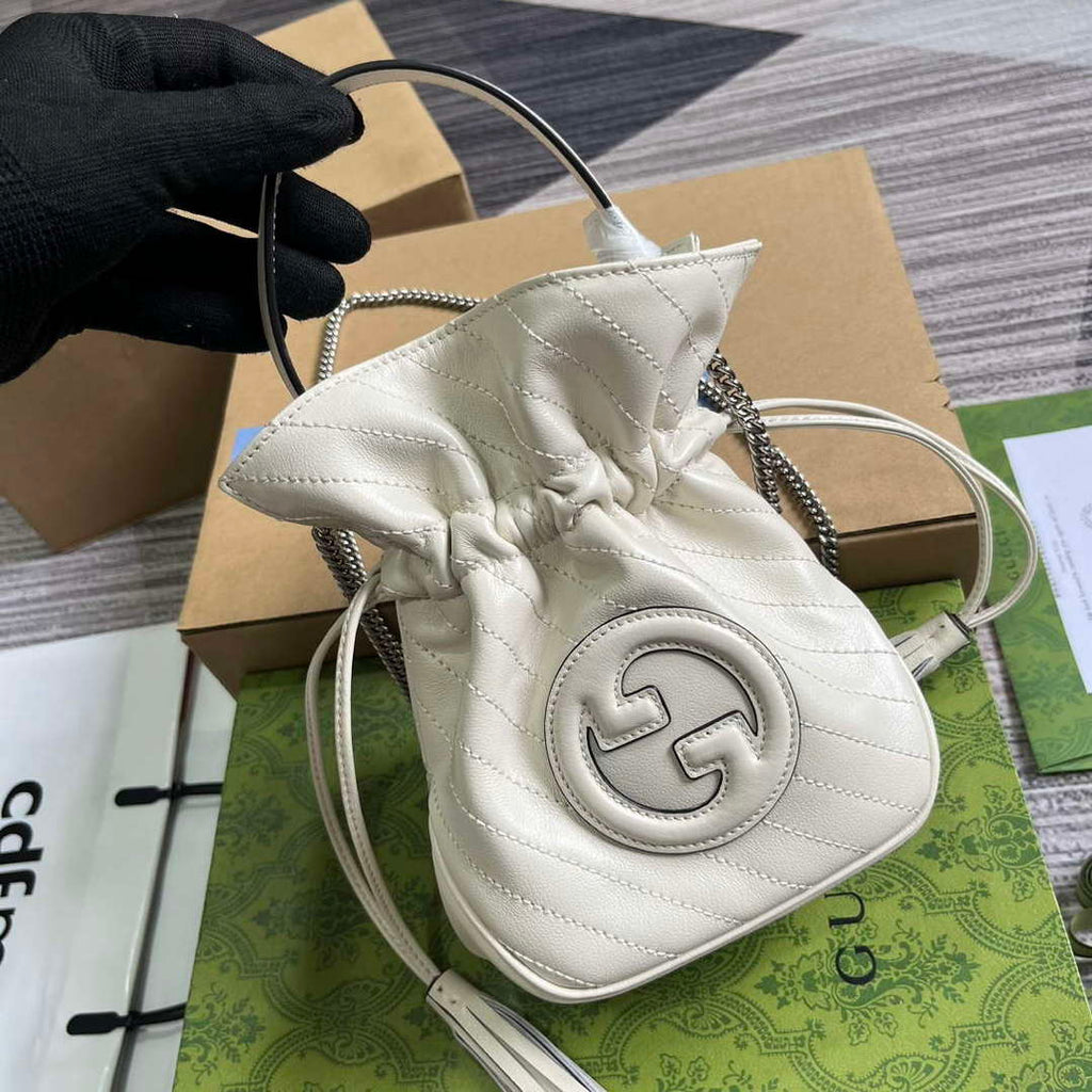 Gucci 760313 Gucci Blondie Mini Bucket Bag White