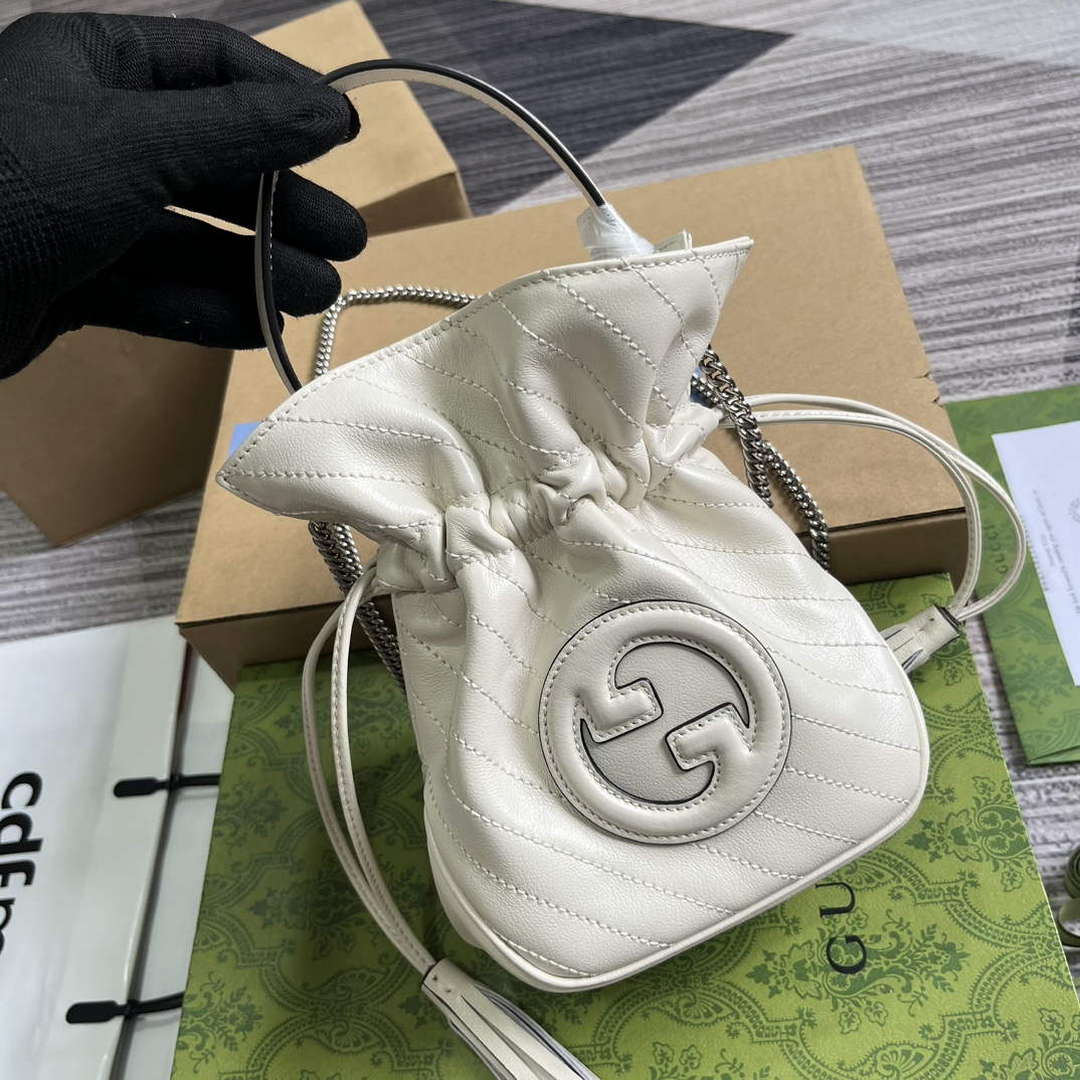 Gucci 760313 Gucci Blondie Mini Bucket Bag White
