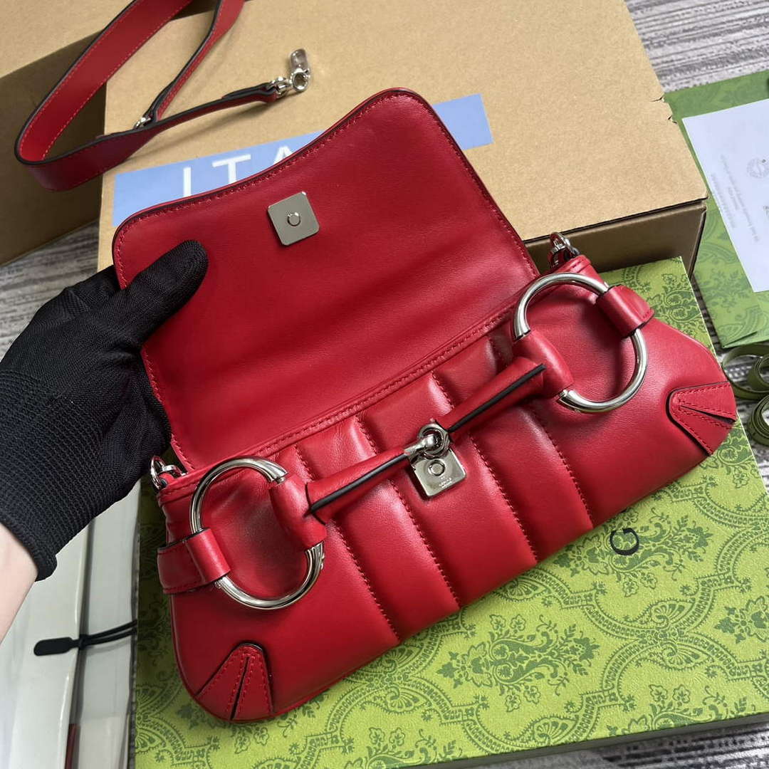 Gucci 764339 Gucci Horsebit Chain Small Shoulder Bag Red
