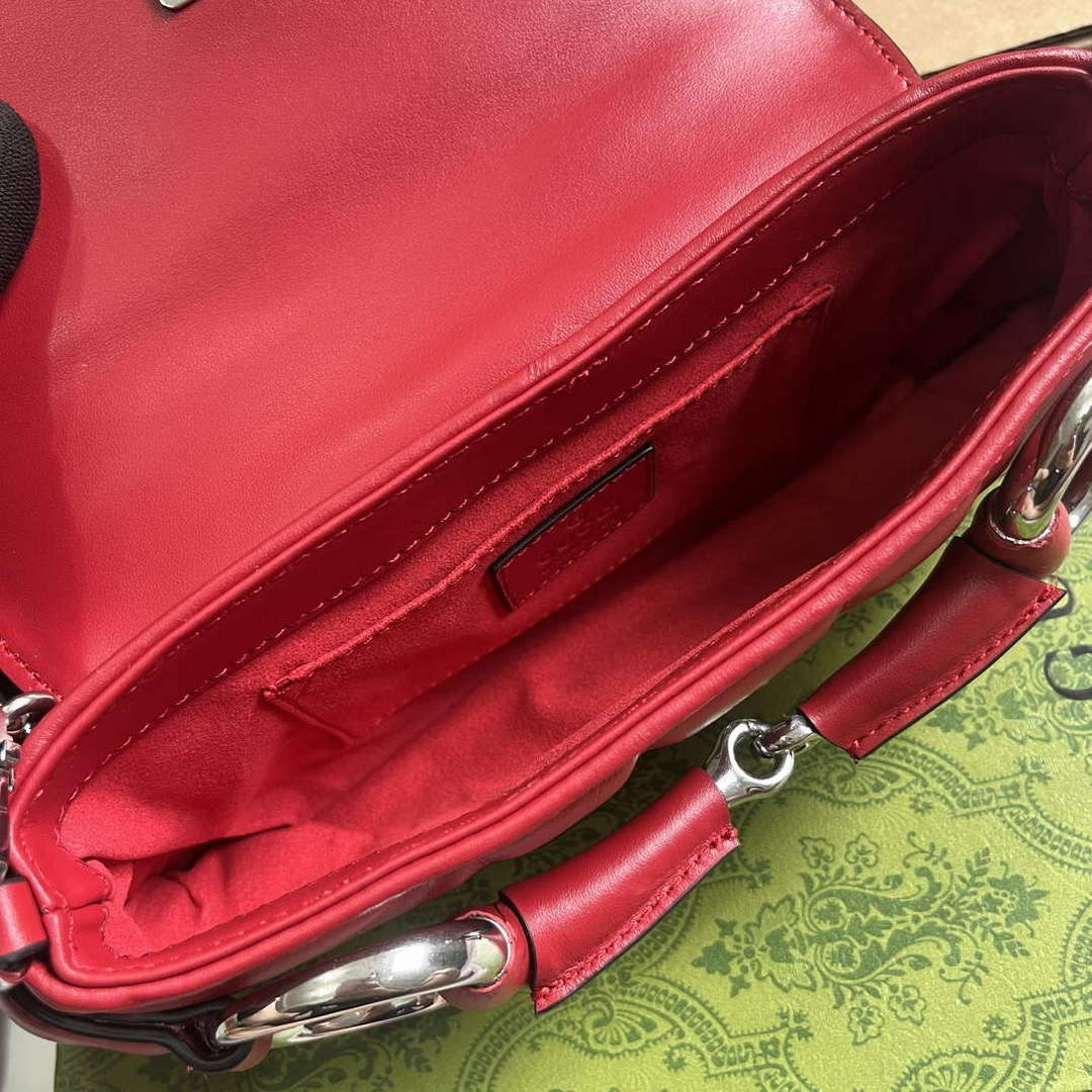 Gucci 764339 Gucci Horsebit Chain Small Shoulder Bag Red
