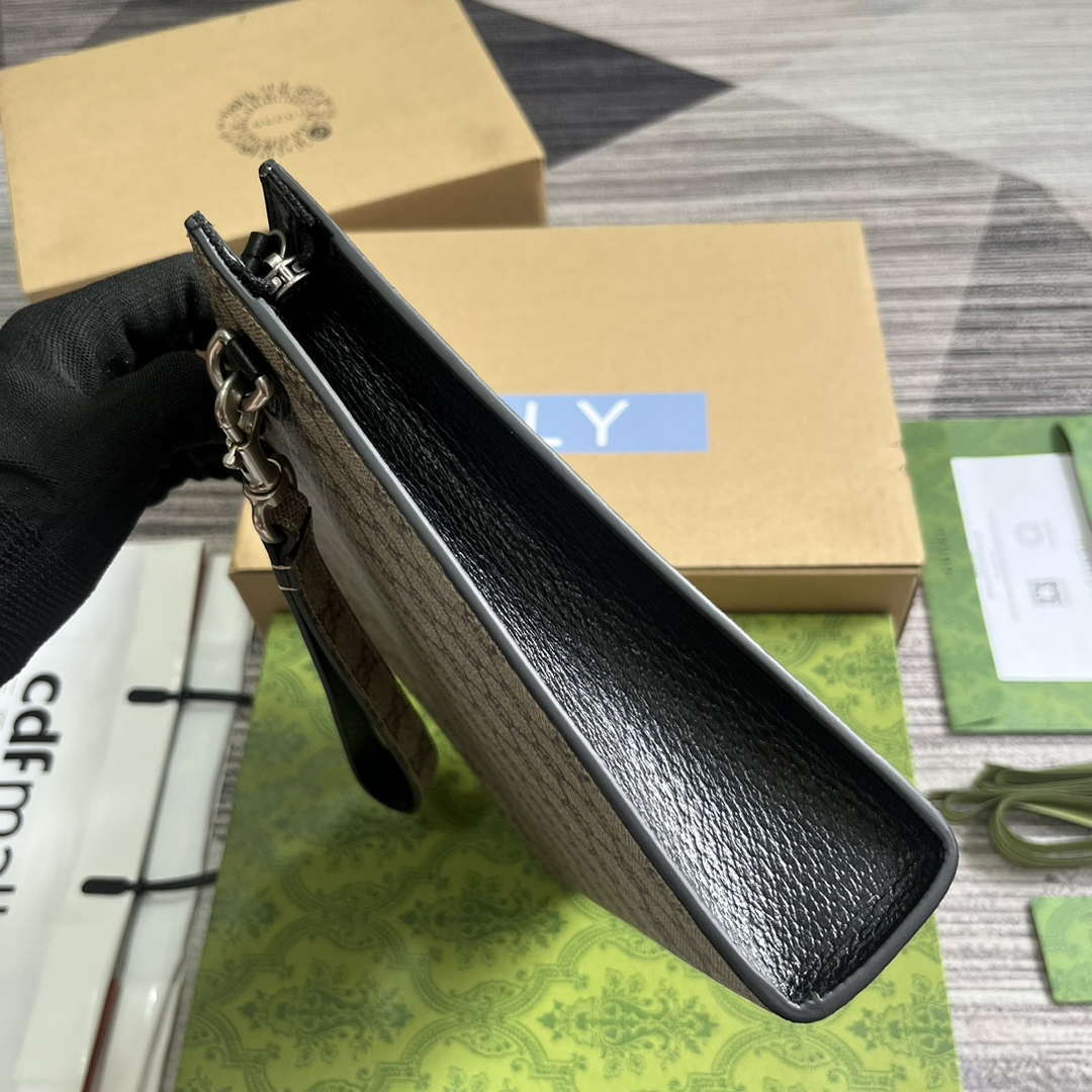 Gucci 768255 GG pouch with GG detail Beige and Black