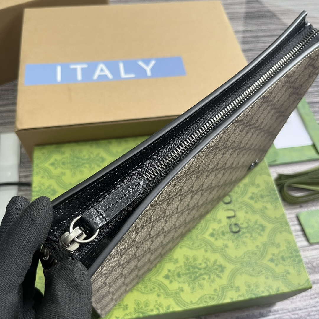 Gucci 768255 GG pouch with GG detail Beige and Black