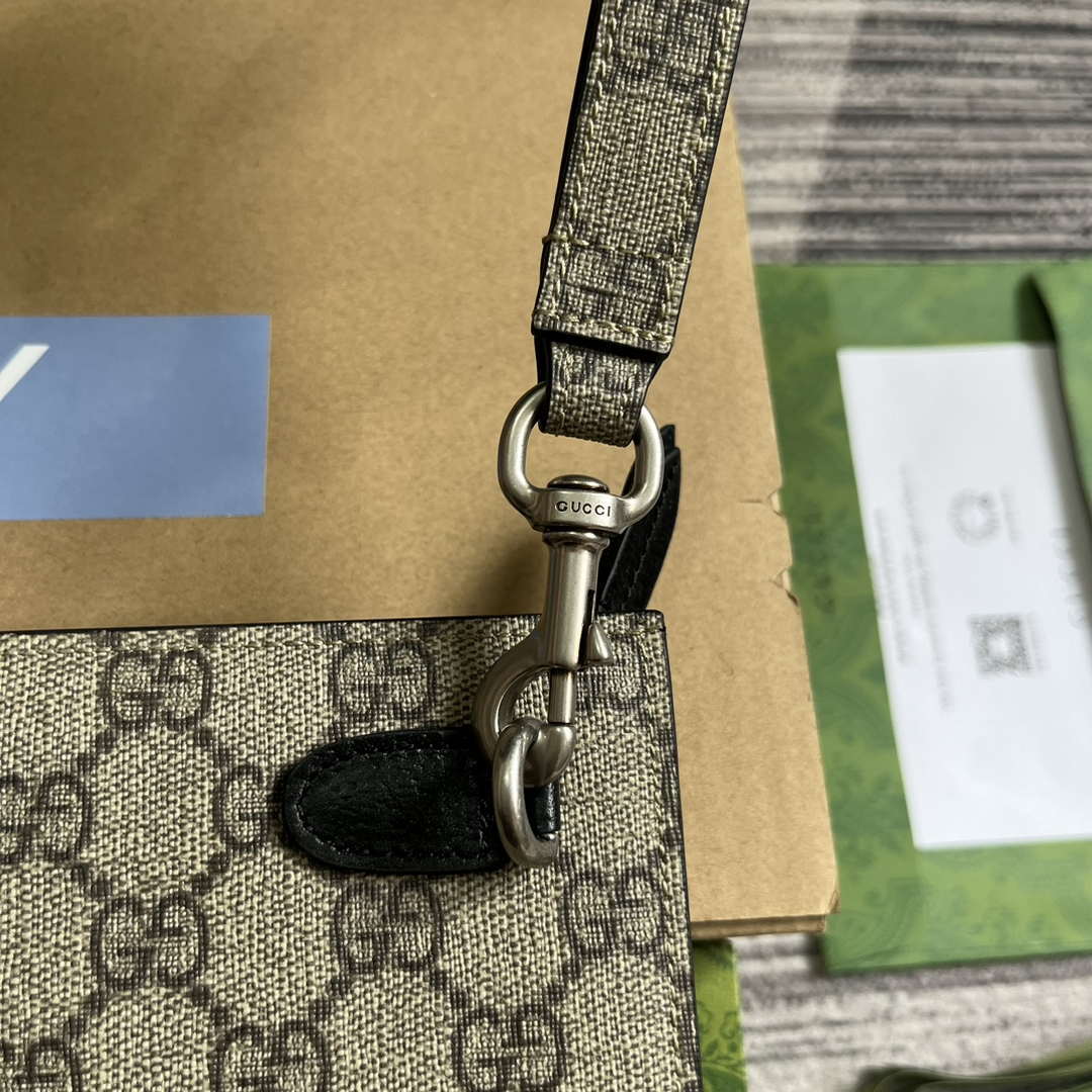 Gucci 768255 GG pouch with GG detail Beige and Black