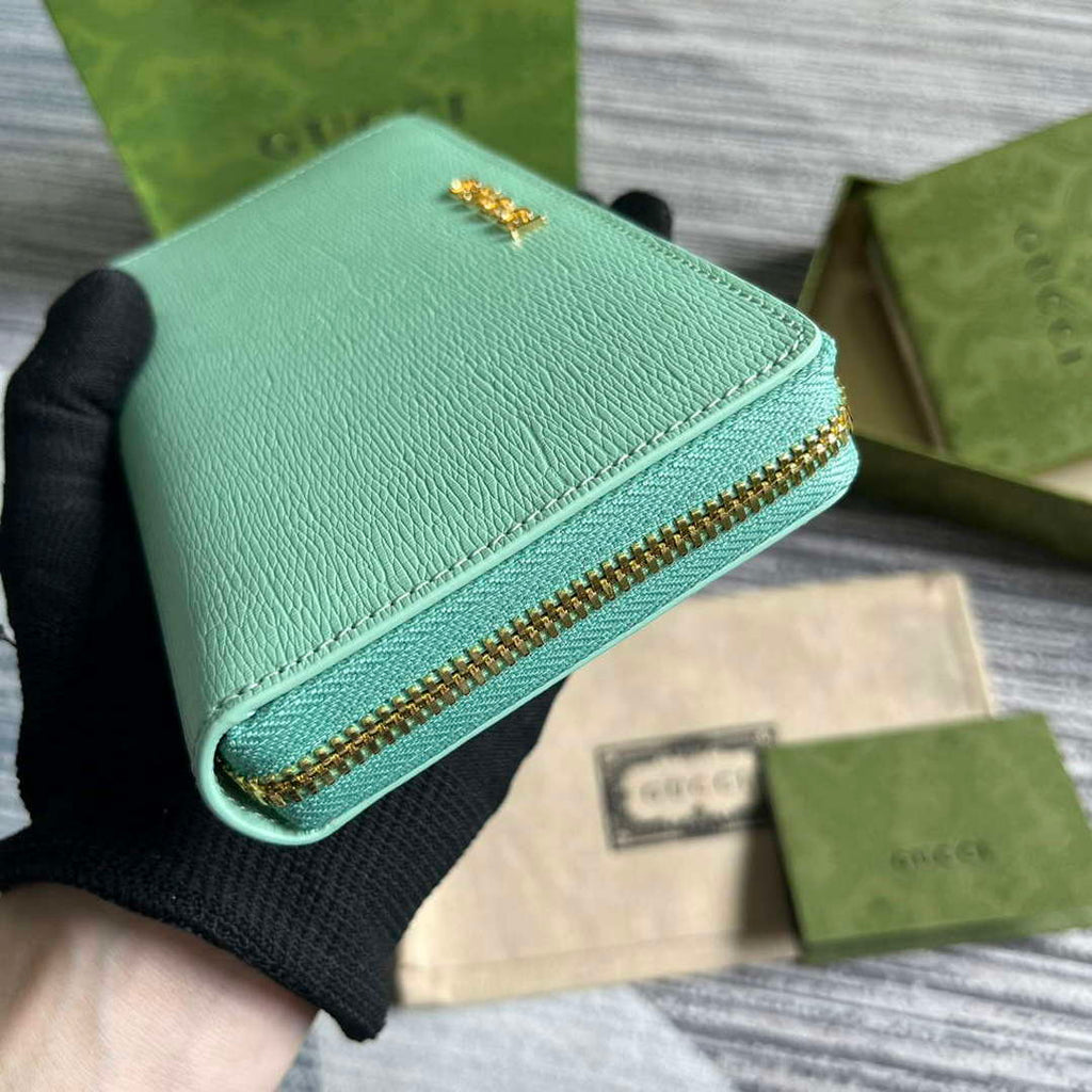 Gucci 772642 Zip Around Wallet With Gucci Script Pale green