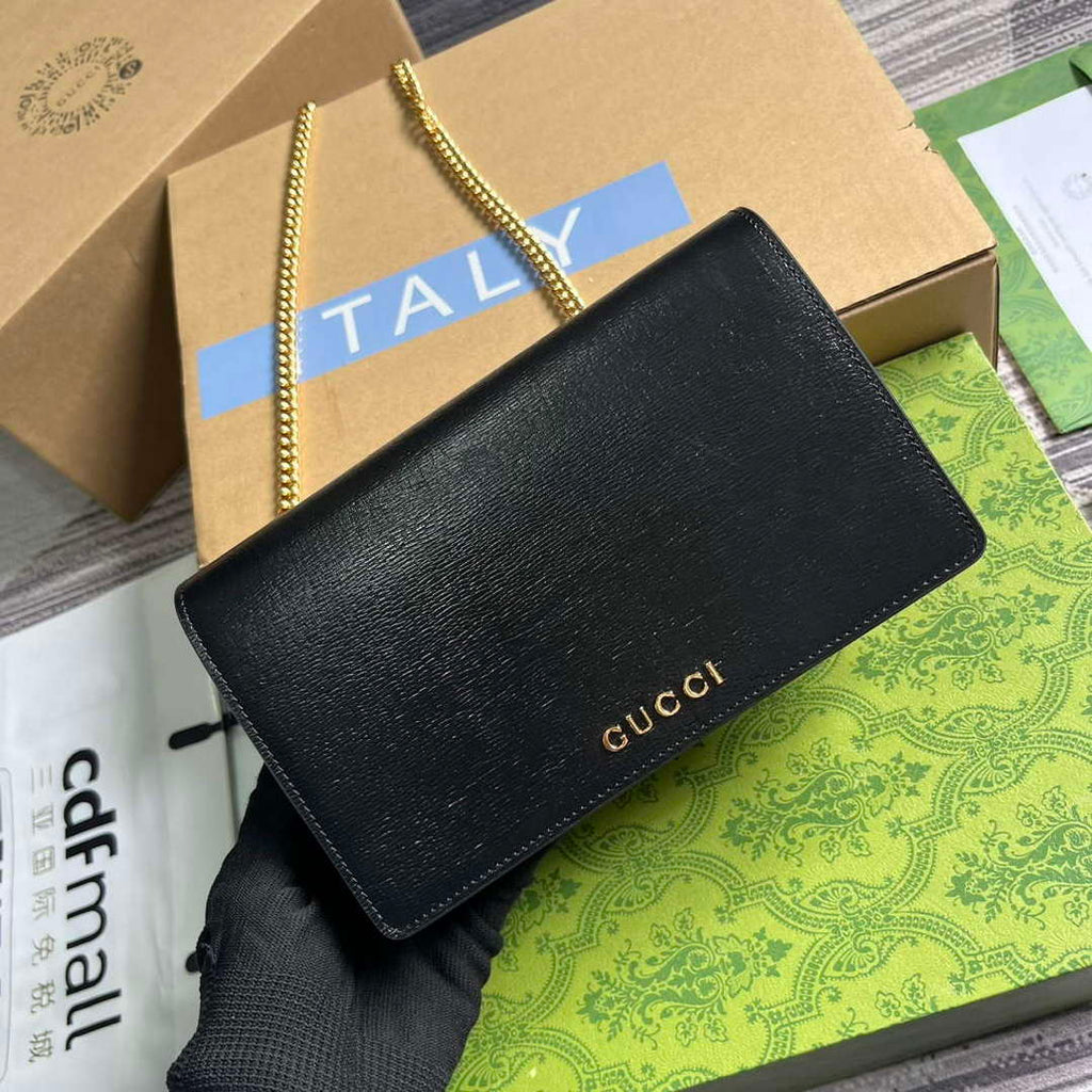Gucci 772643 Chain Wallet With Gucci Script Black