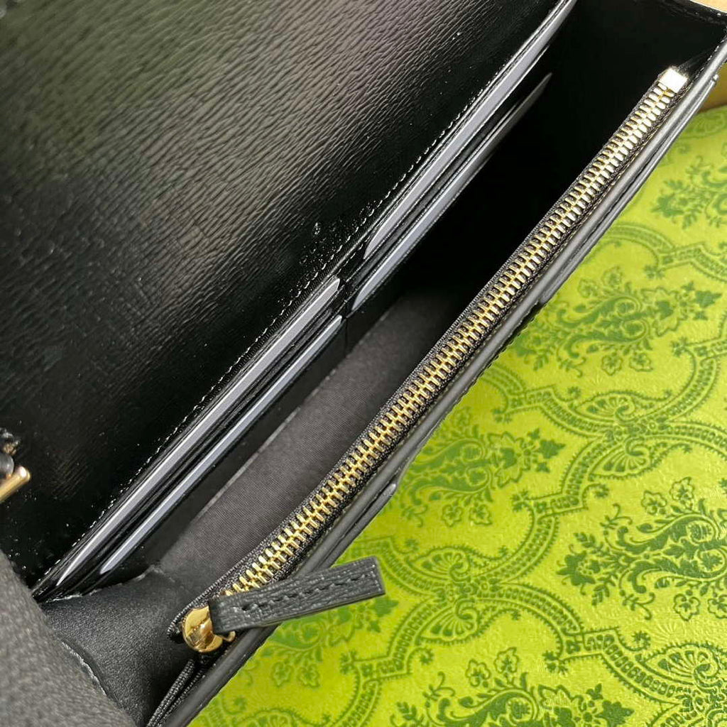 Gucci 772643 Chain Wallet With Gucci Script Black