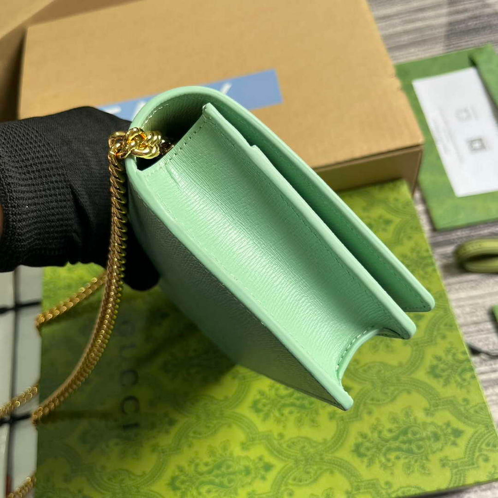 Gucci 772643 Chain Wallet With Gucci Script Pale green