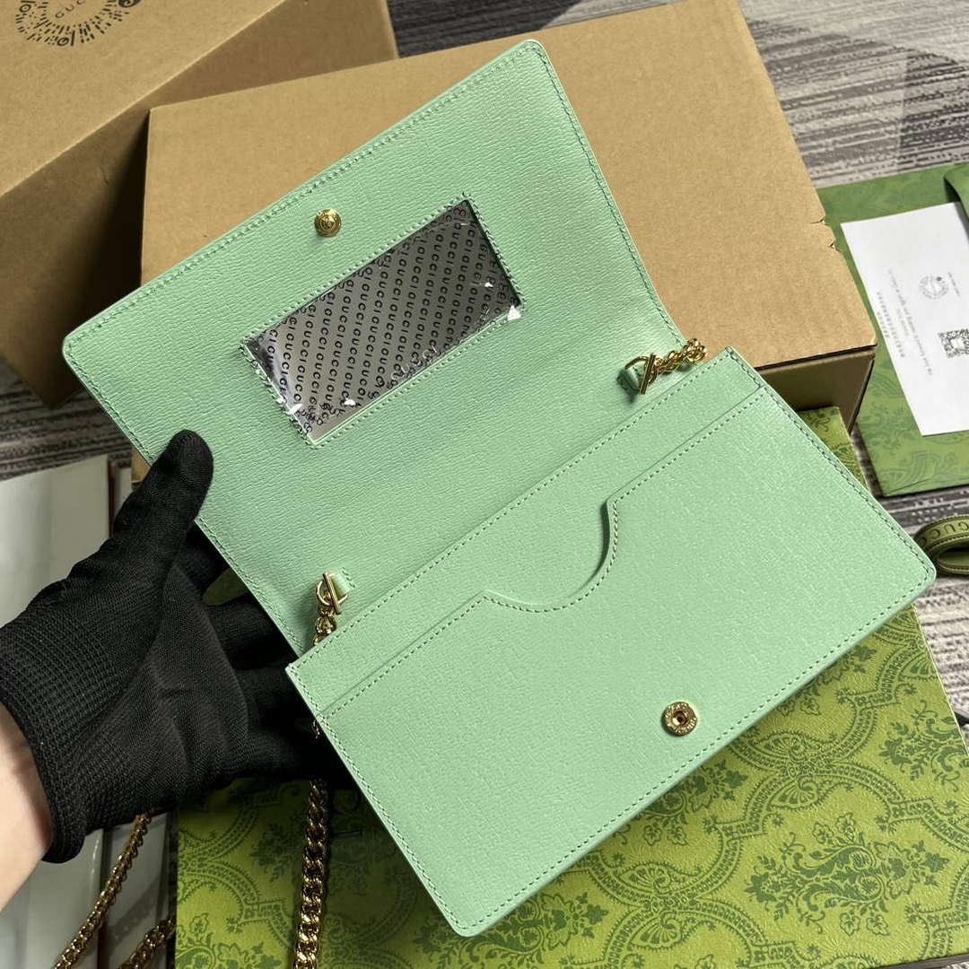 Gucci 772643 Chain Wallet With Gucci Script Pale green - Default Title - View 6