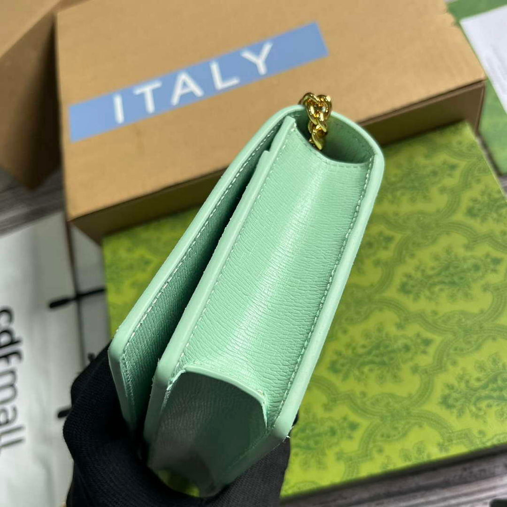Gucci 772643 Chain Wallet With Gucci Script Pale green