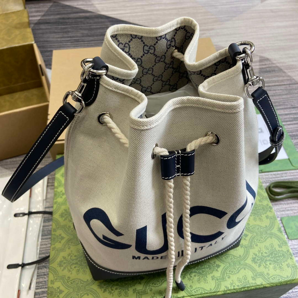 Gucci 772856 Shoulder Bag With Gucci Print Blue leather trim