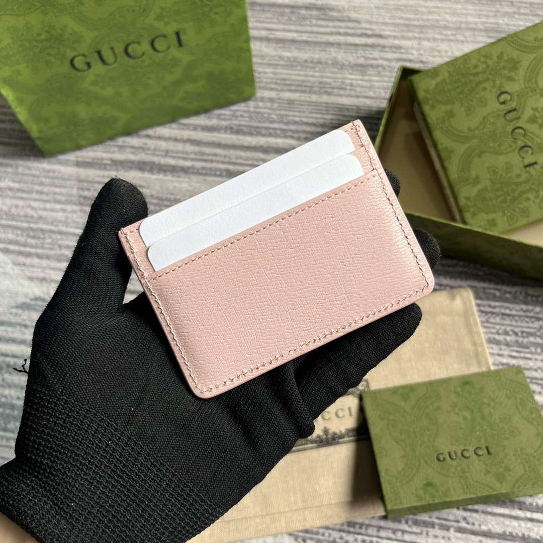 Gucci 773428 Card Case With Gucci Script Light pink