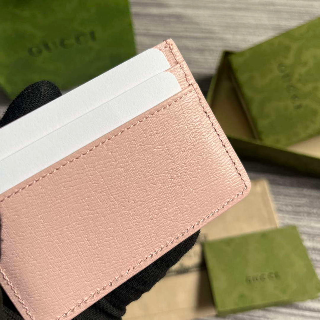 Gucci 773428 Card Case With Gucci Script Light pink