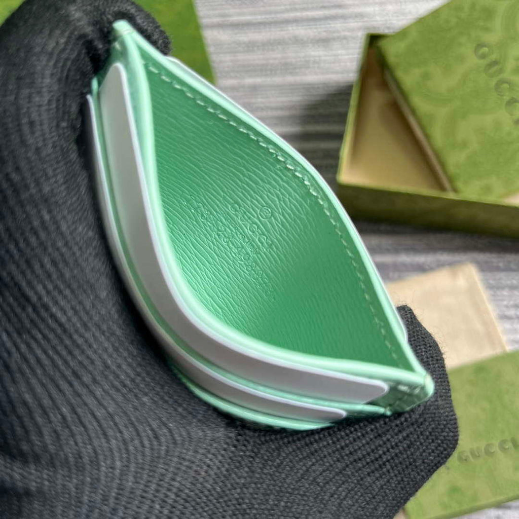 Gucci 773428 Card Case With Gucci Script Pale green