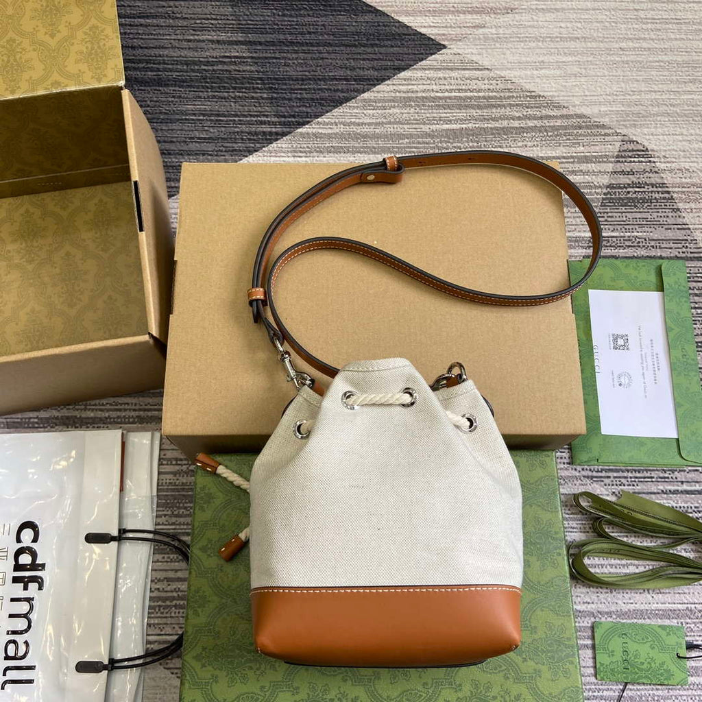 Gucci 777166 Shoulder Bag With Gucci Print Light brown leather trim