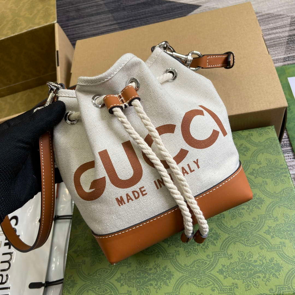 Gucci 777166 Shoulder Bag With Gucci Print Light brown leather trim