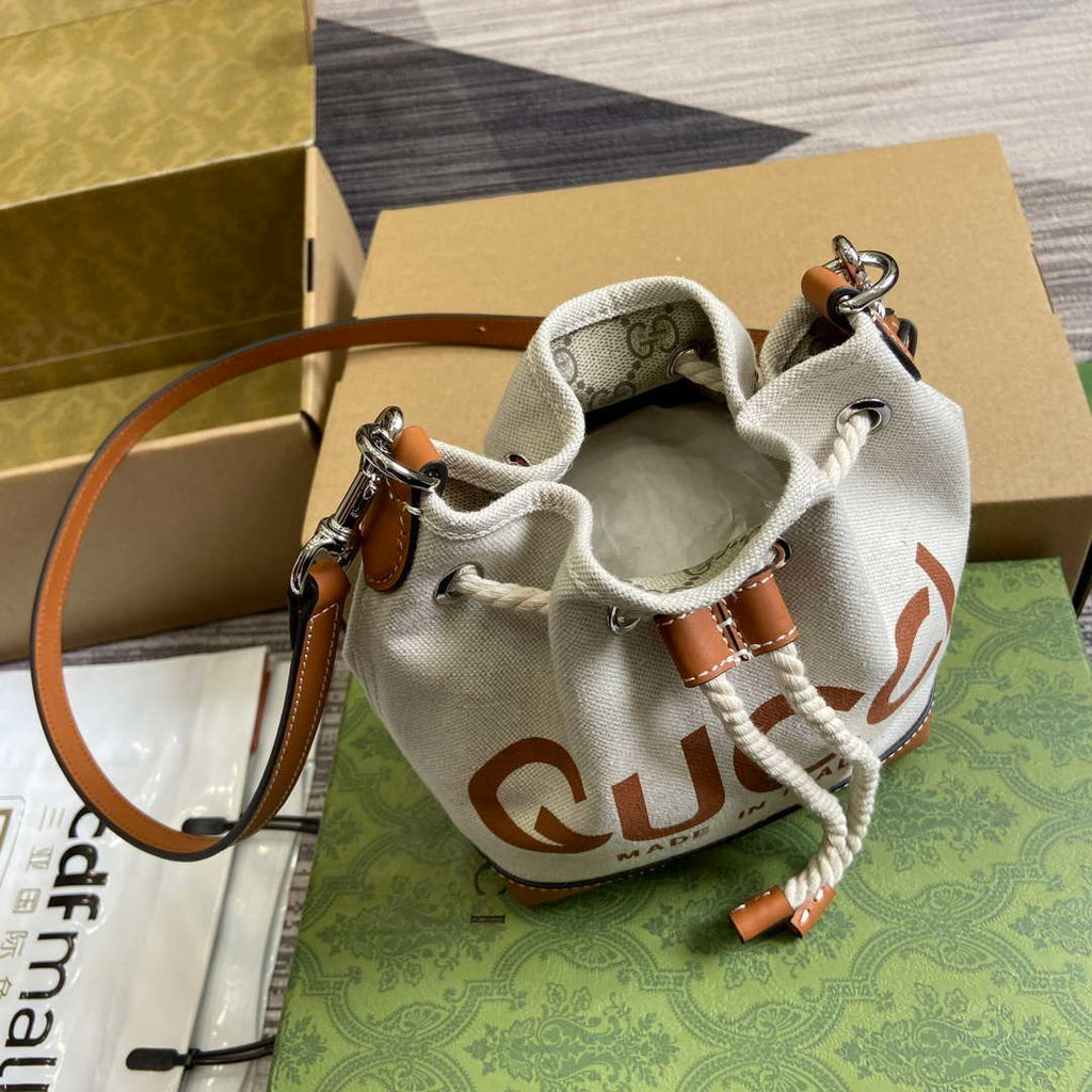 Gucci 777166 Shoulder Bag With Gucci Print Light brown leather trim