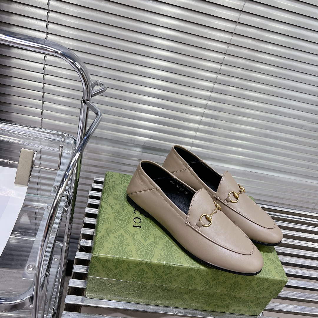 Gucci 786016 Women's Gucci Jordaan Loafer Fashion Shoes G53211