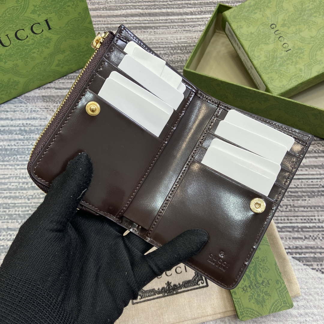 Gucci 790037 Gucci Luce mini zip wallet  Brown leather