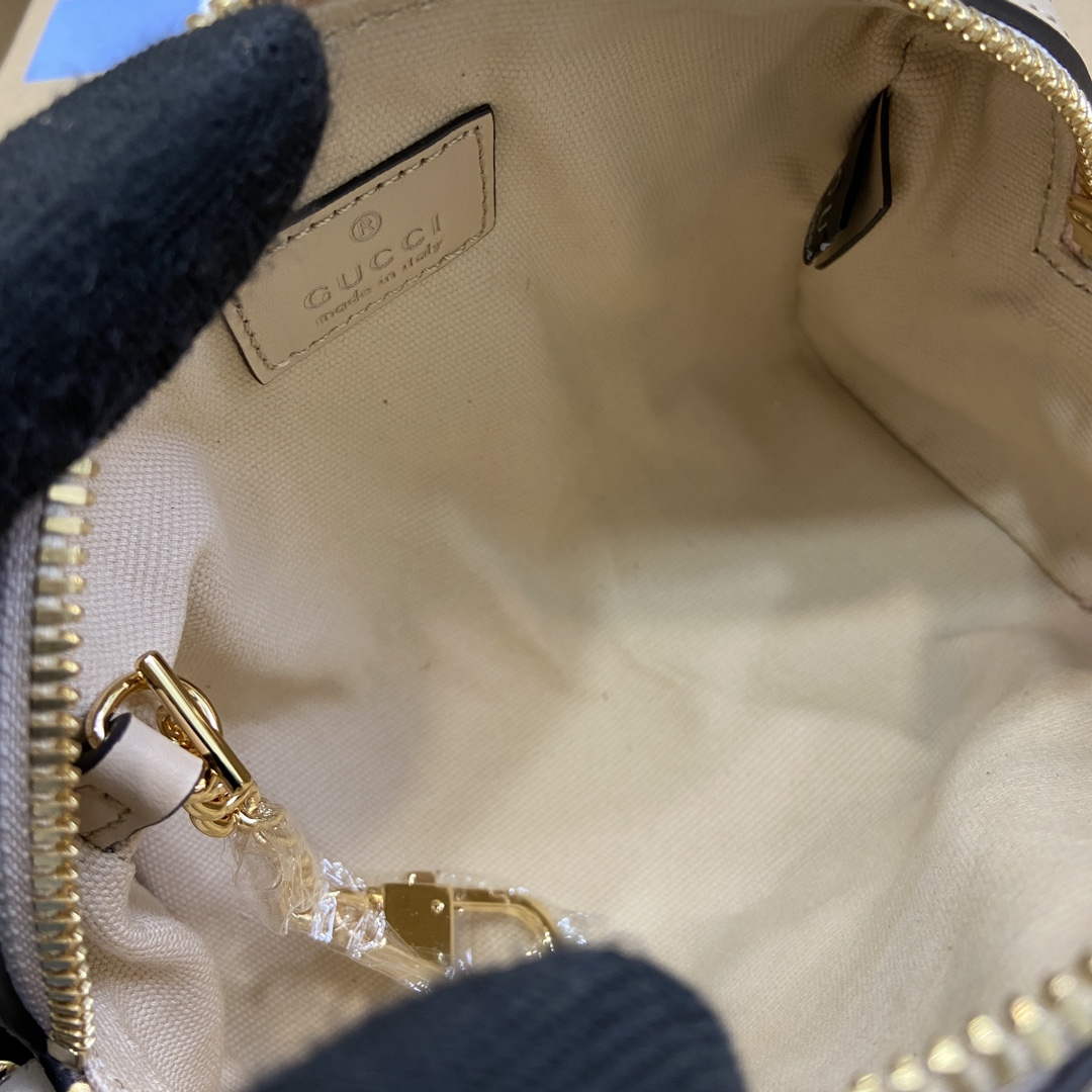 Gucci 790130 GG Super Mini Top Handle Bag Light beige