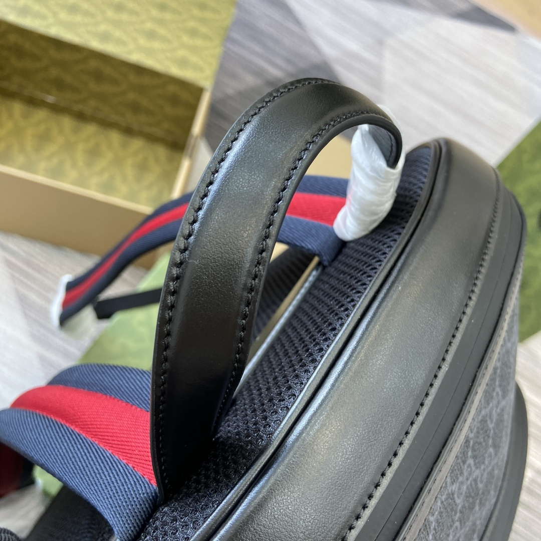Gucci 792123 GG Supreme Canvas Backpack Black