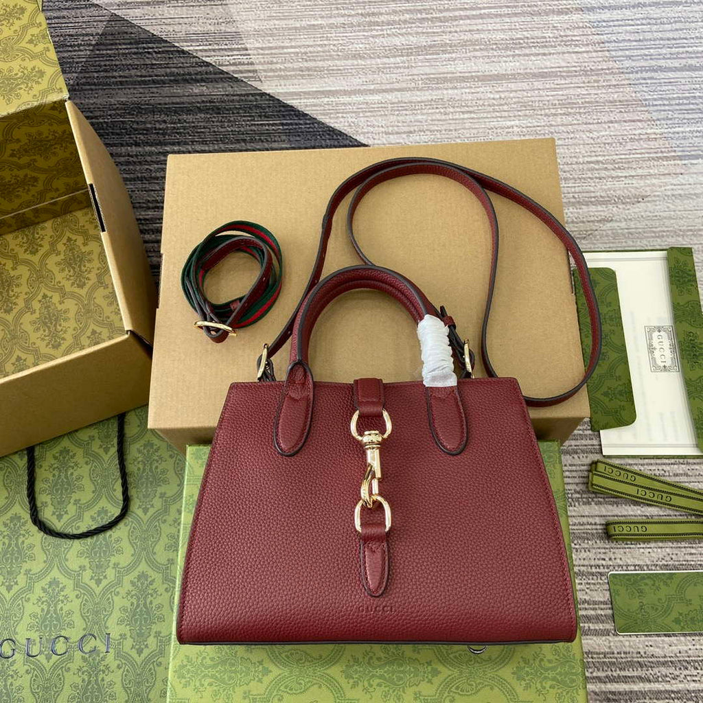 Gucci 795349 Small Tote Bag With Hook Closure Wine red