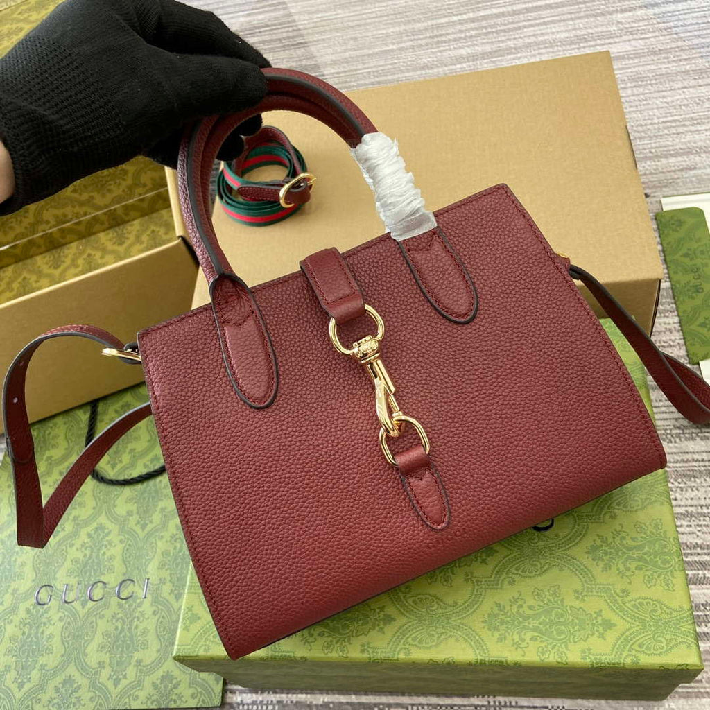 Gucci 795349 Small Tote Bag With Hook Closure Wine red