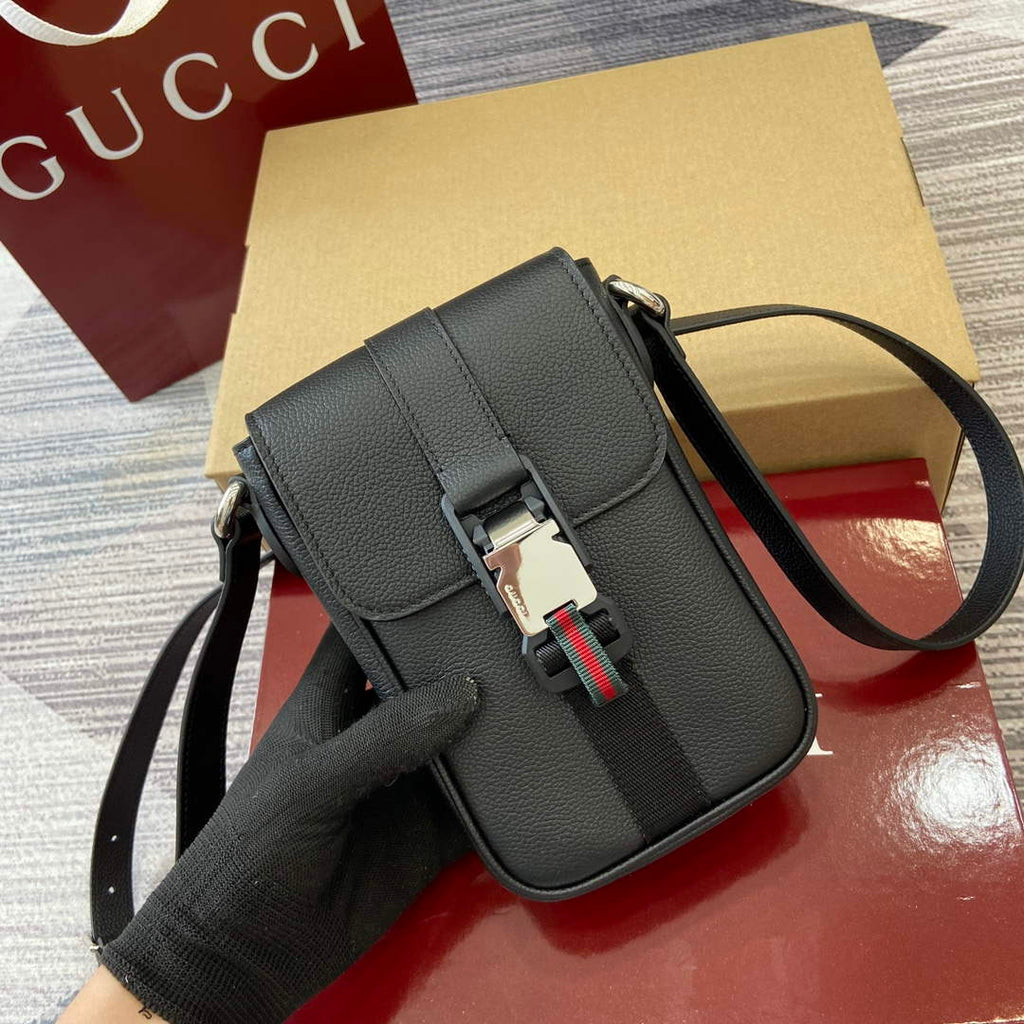 Gucci 800312 Super Mini Crossbody Bag Black