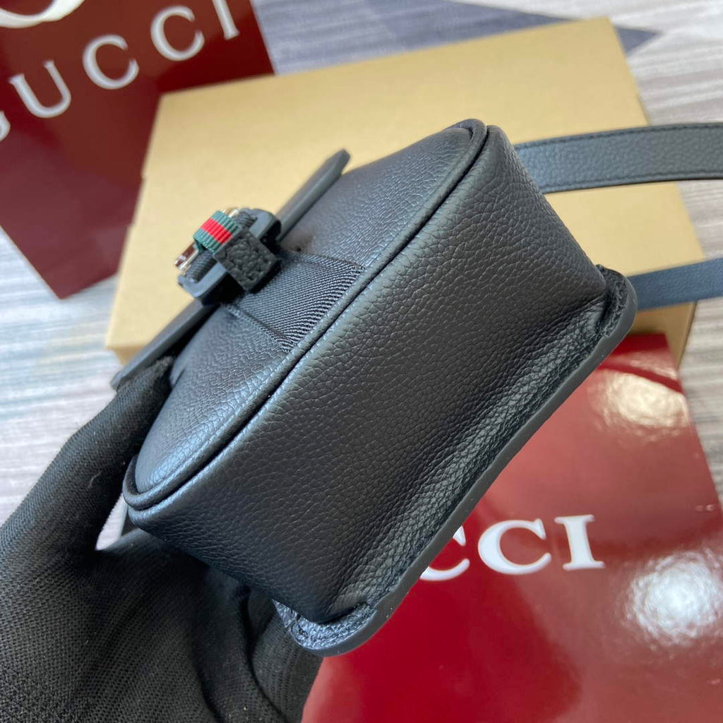 Gucci 800312 Super Mini Crossbody Bag Black