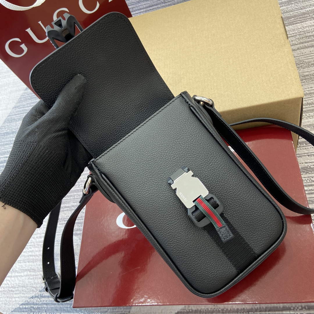 Gucci 800312 Super Mini Crossbody Bag Black