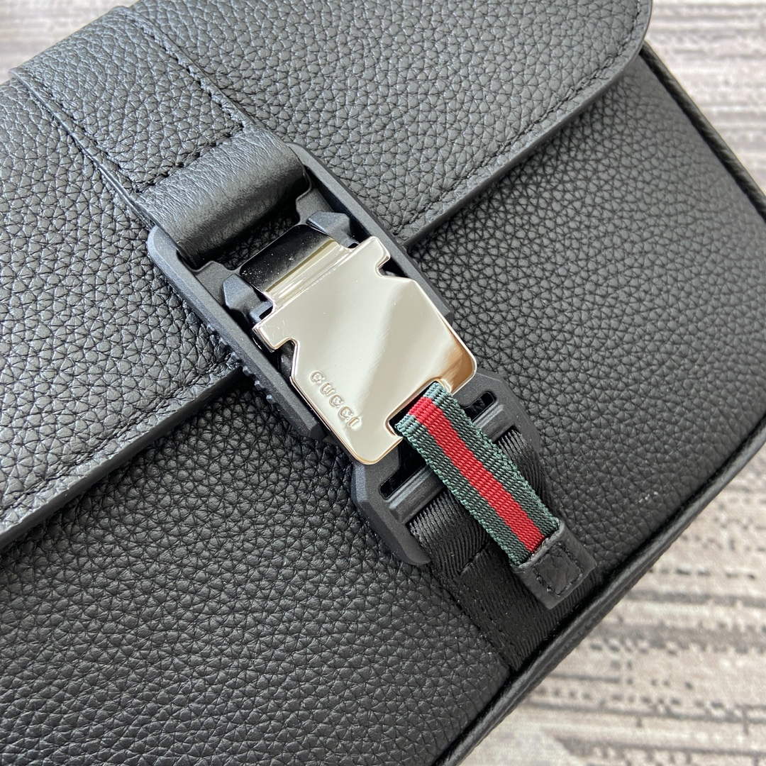 Gucci 800313 Super Mini Shoulder Bag Black