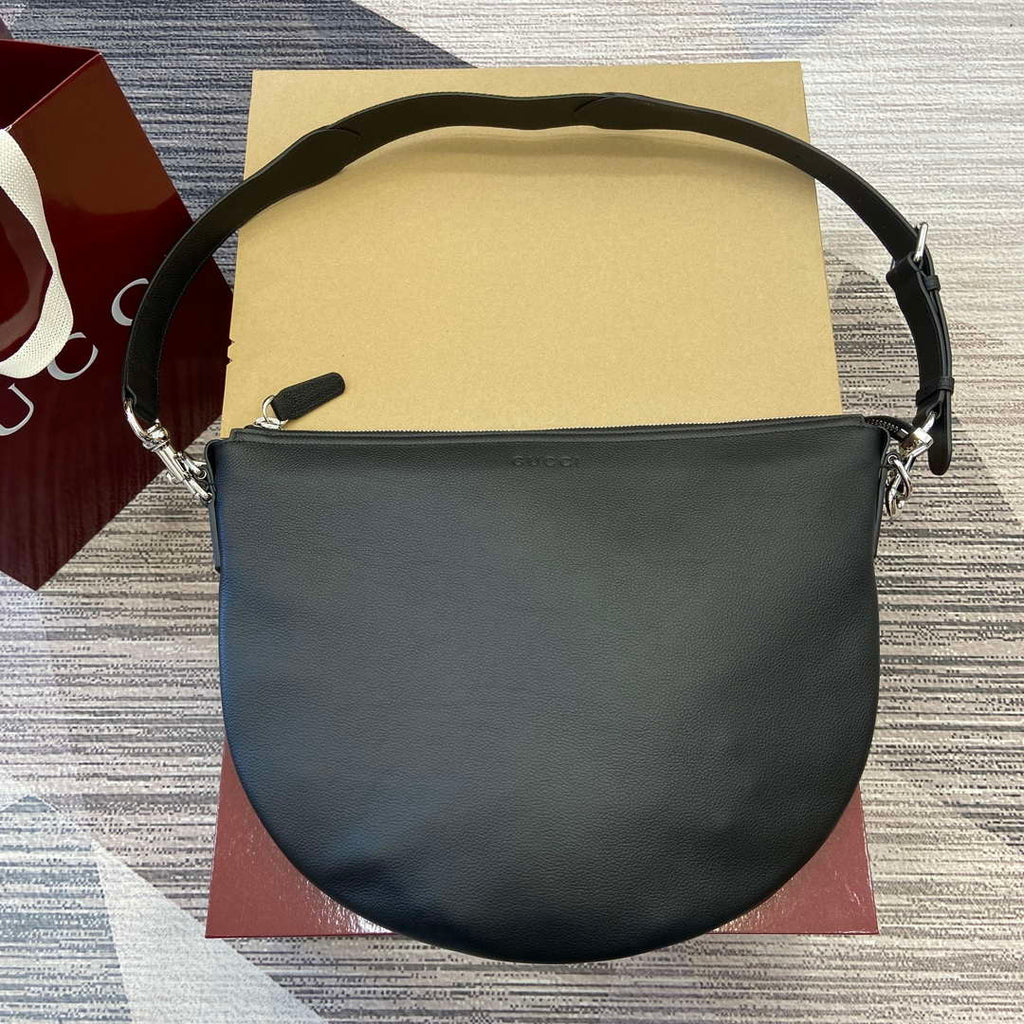 Gucci 801887 Gucci B Small Crossbody Bag Black
