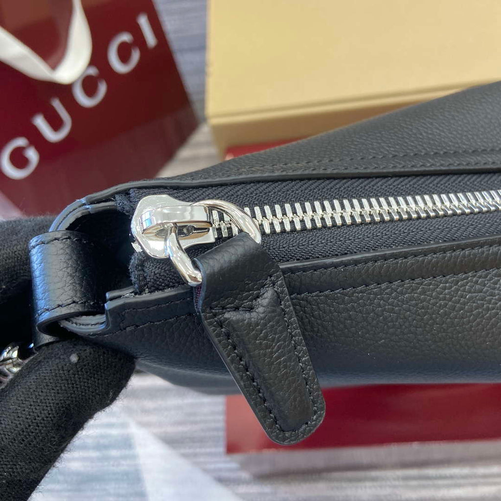 Gucci 801887 Gucci B Small Crossbody Bag Black