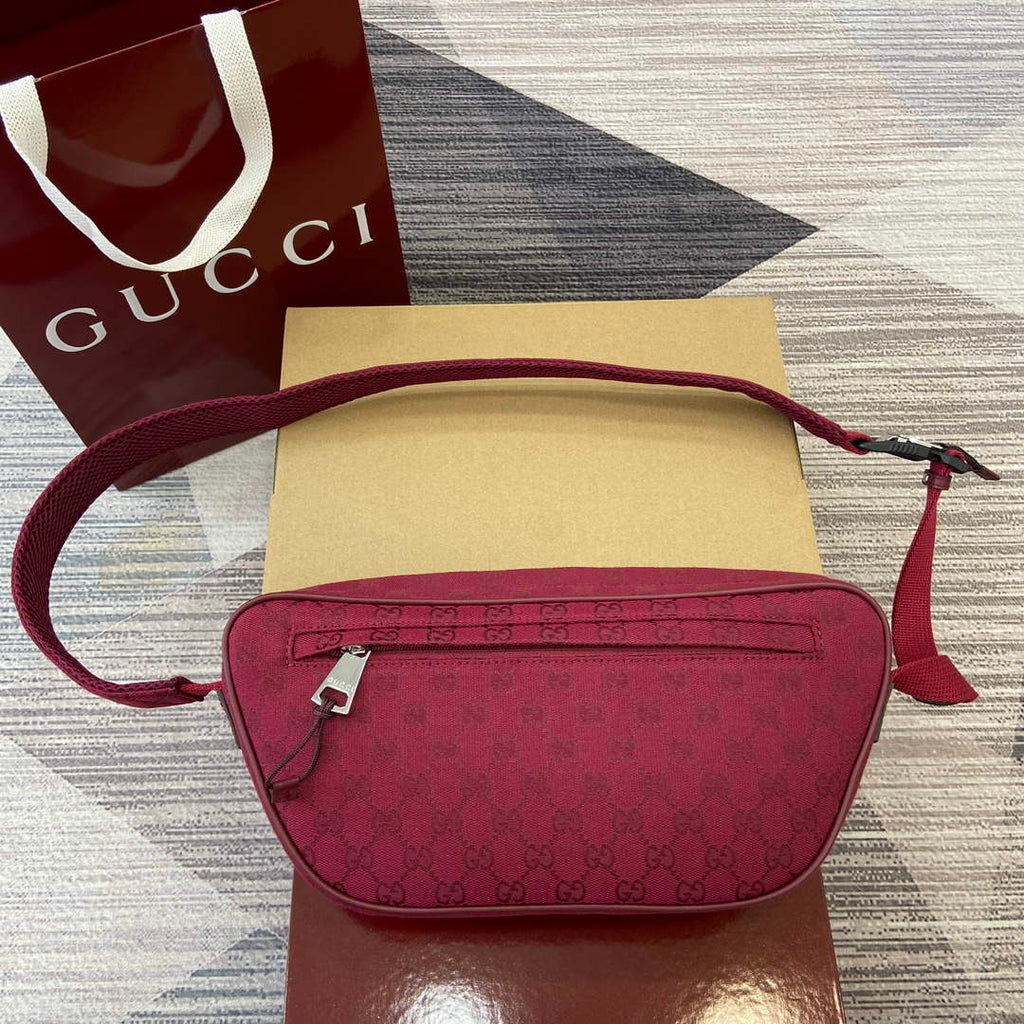Gucci 802096 Small GG Crossbody Bag Red