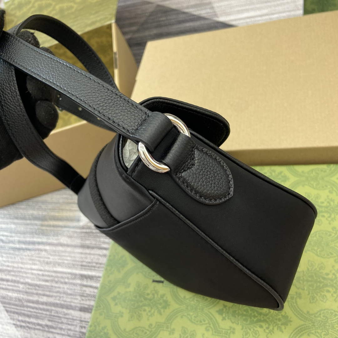 Gucci 802100 Mini GG Crossbody Bag Black