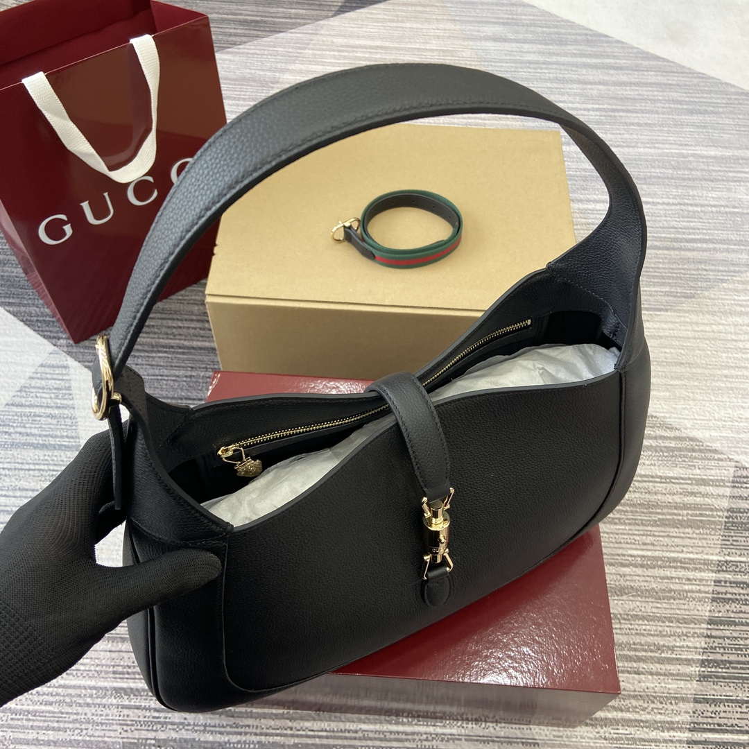 Gucci 813650 Jackie Large Shoulder Bag Black