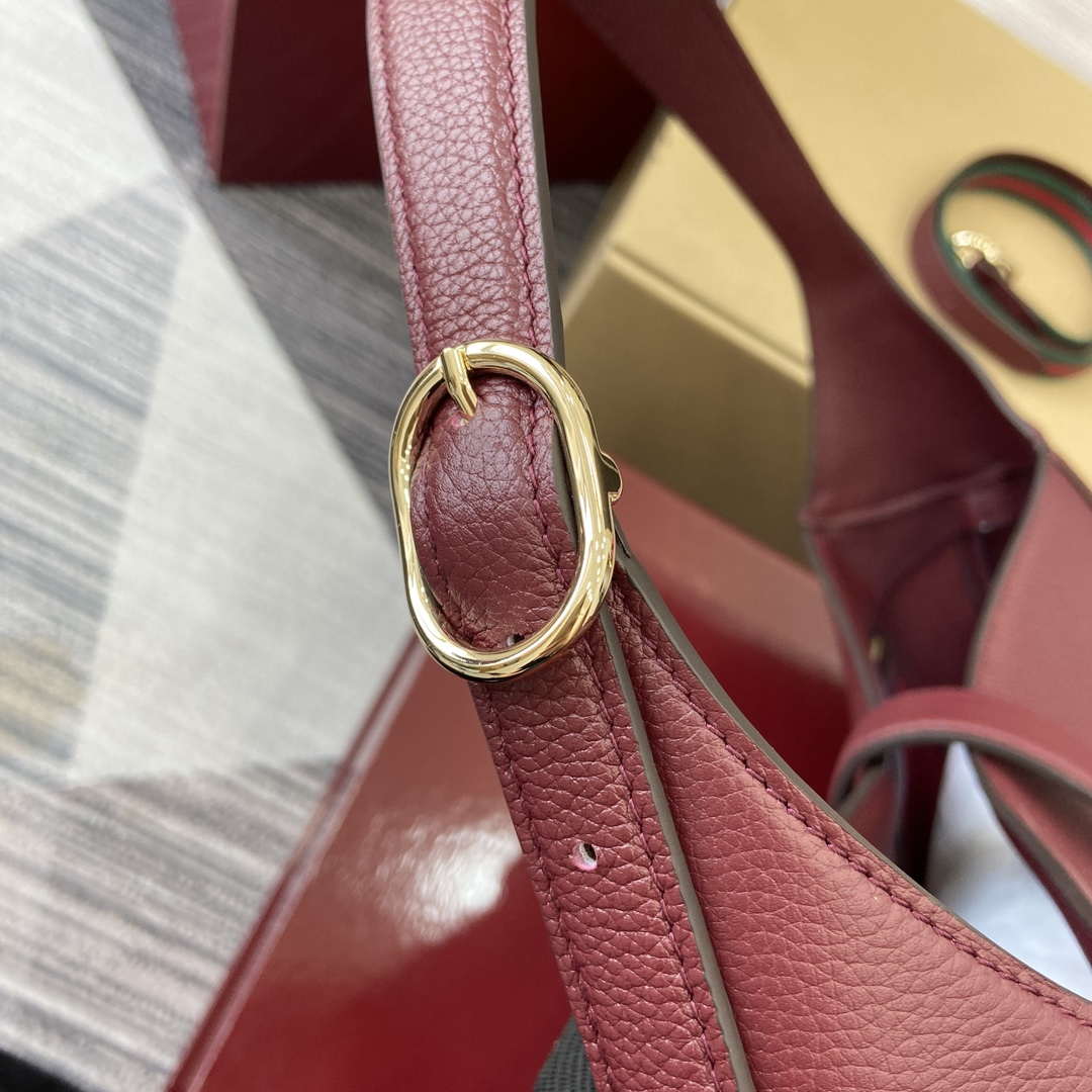 Gucci 813650 Jackie Large Shoulder Bag Red