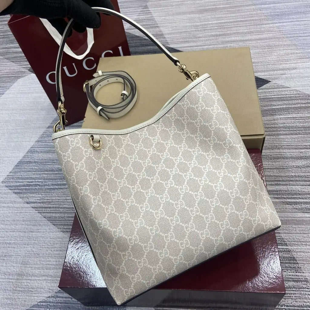 Gucci 815103 GG Emblem bucket bag Beige and White GG fabric