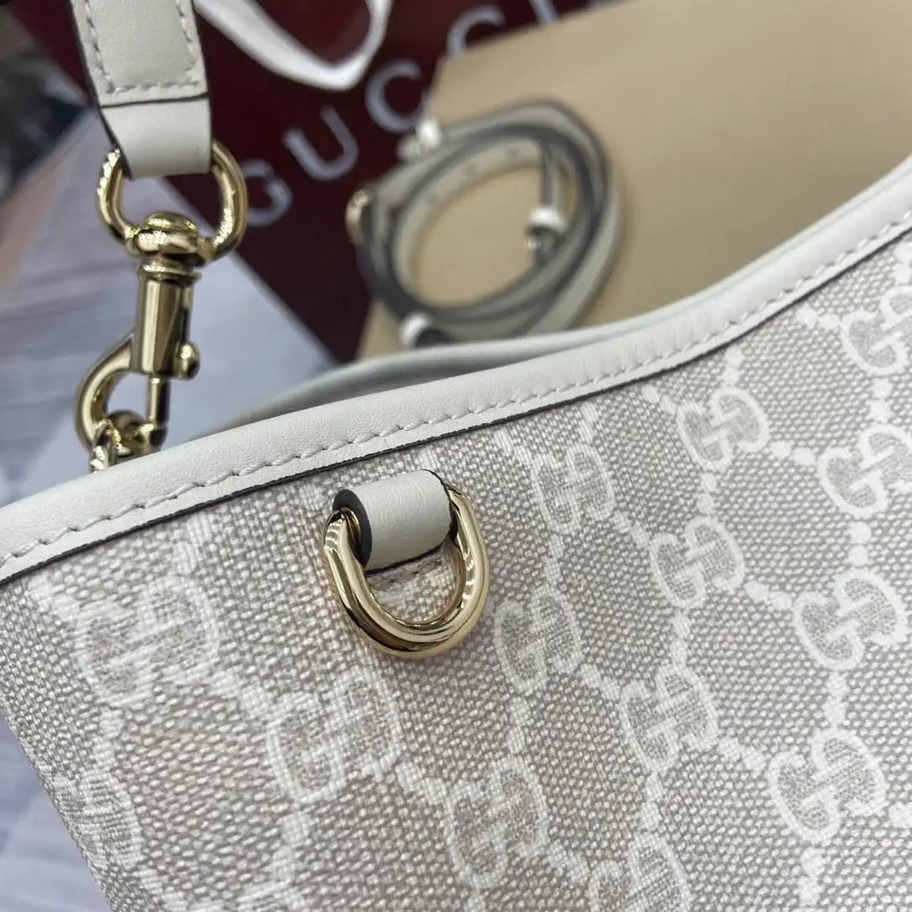Gucci 815103 GG Emblem bucket bag Beige and White GG fabric