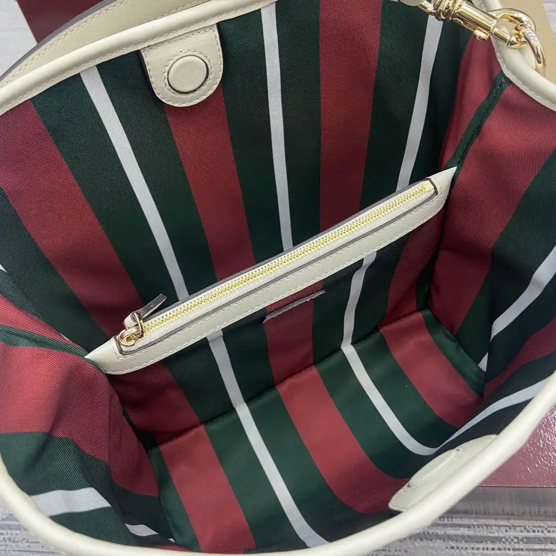 Gucci 815103 GG Emblem bucket bag Beige and White GG fabric