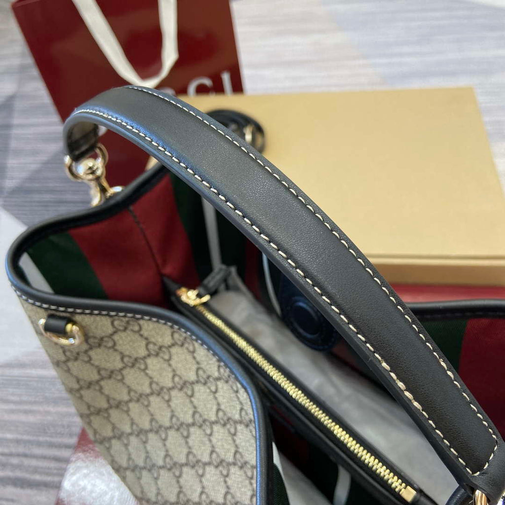 Gucci 815103 GG Emblem bucket bag Beige and Black