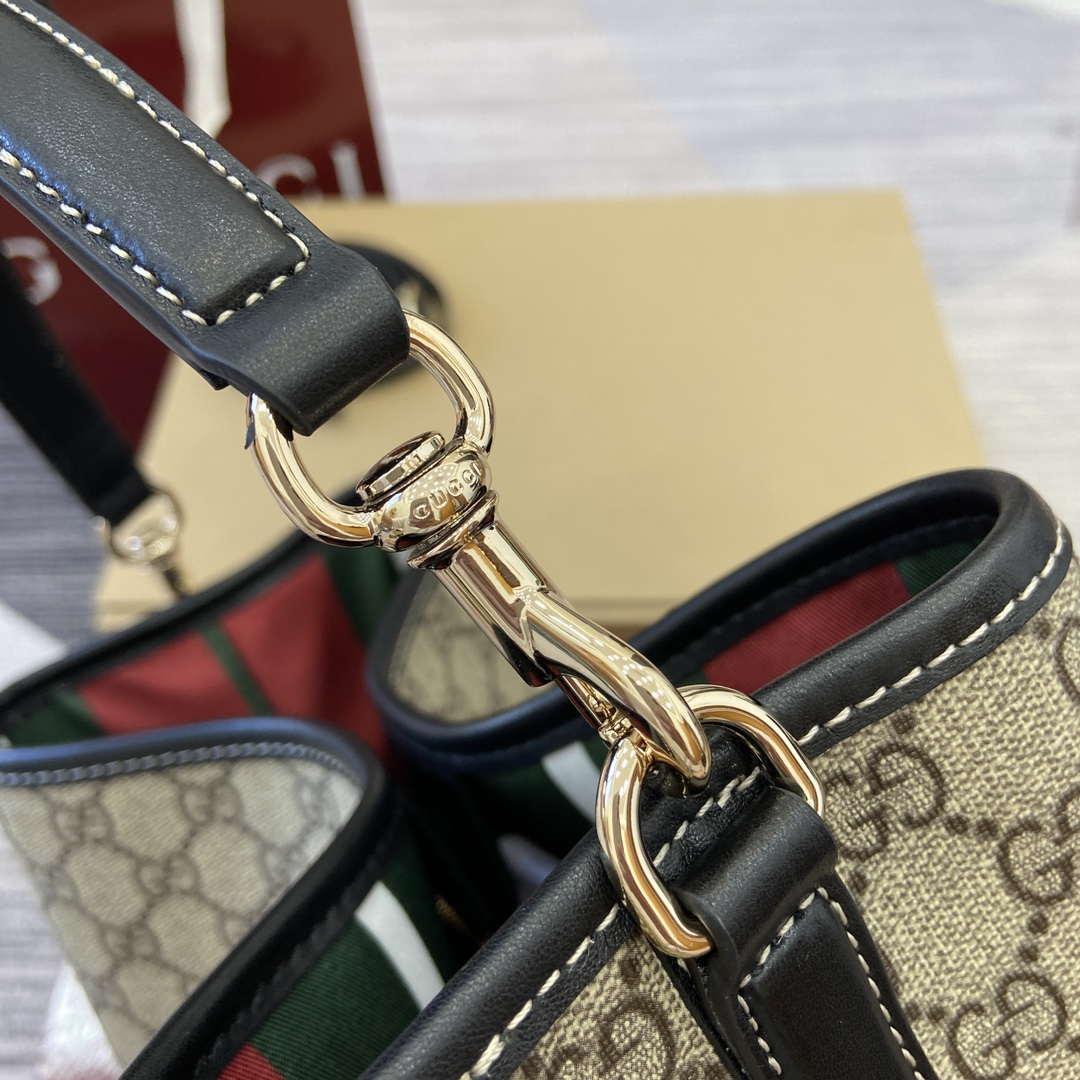 Gucci 815103 GG Emblem bucket bag Beige and Black