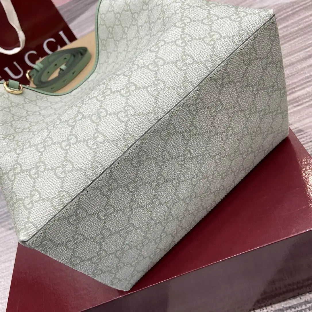 Gucci 815103 GG Emblem bucket bag Green GG fabric