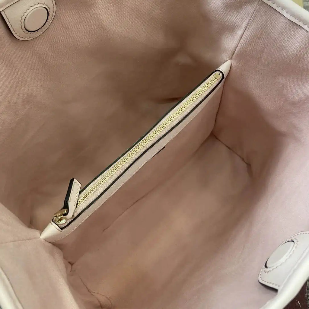 Gucci 815103 GG Emblem bucket bag Pink Leather