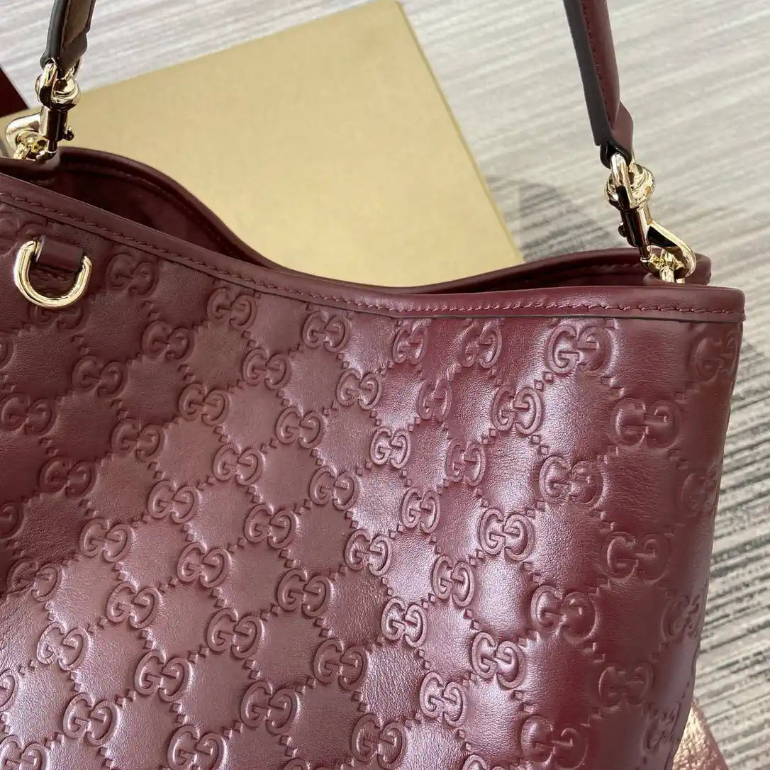 Gucci 815103 GG Emblem bucket bag Red Leather
